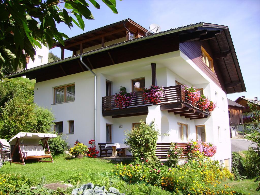Haus Tasser San Lorenzo di Sebato Eksteriør billede
